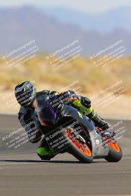 media/Oct-08-2022-SoCal Trackdays (Sat) [[1fc3beec89]]/Turn 16 (125pm)/